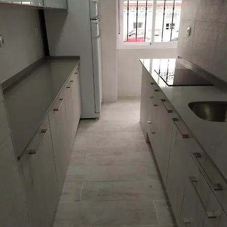 Apartment Precioso Piso 3 Dormitorios, Aire Acondicionado Ni 10 Minutos Feria A Pie
