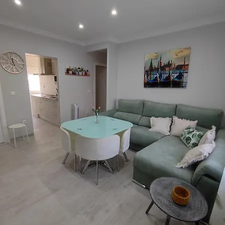 Apartment Precioso Piso 3 Dormitorios, Aire Acondicionado Ni 10 Minutos Feria A Pie *